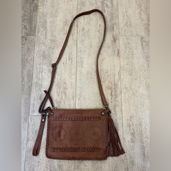 Latico 90 Degrees Brown Clutch/ Crossbody - Picture 1 of 4